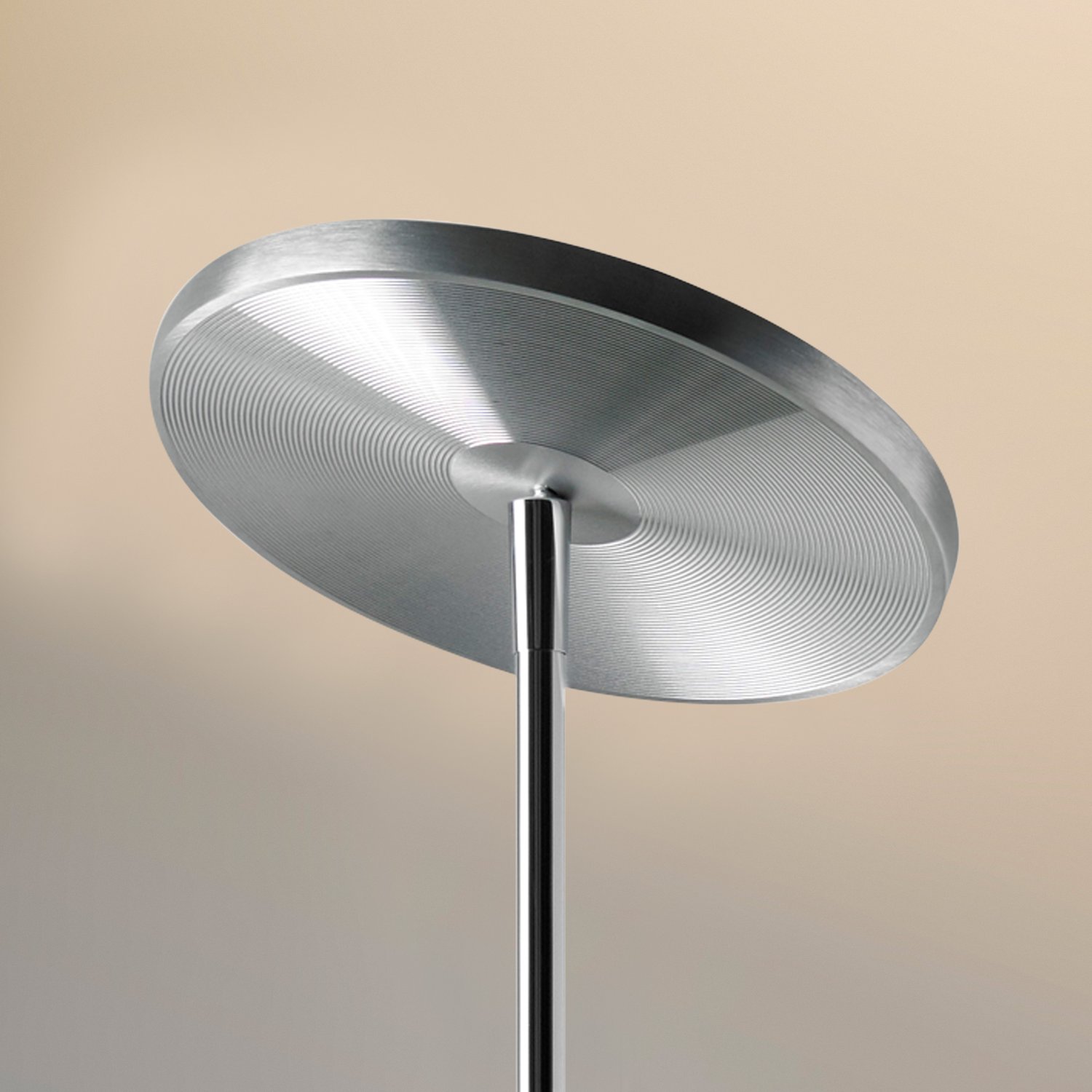 Oligo Decent Max vloerlamp aluminium