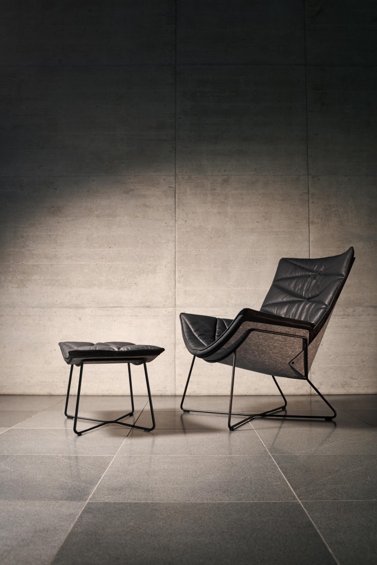 KFF Nest Pure lounge chair met hocker