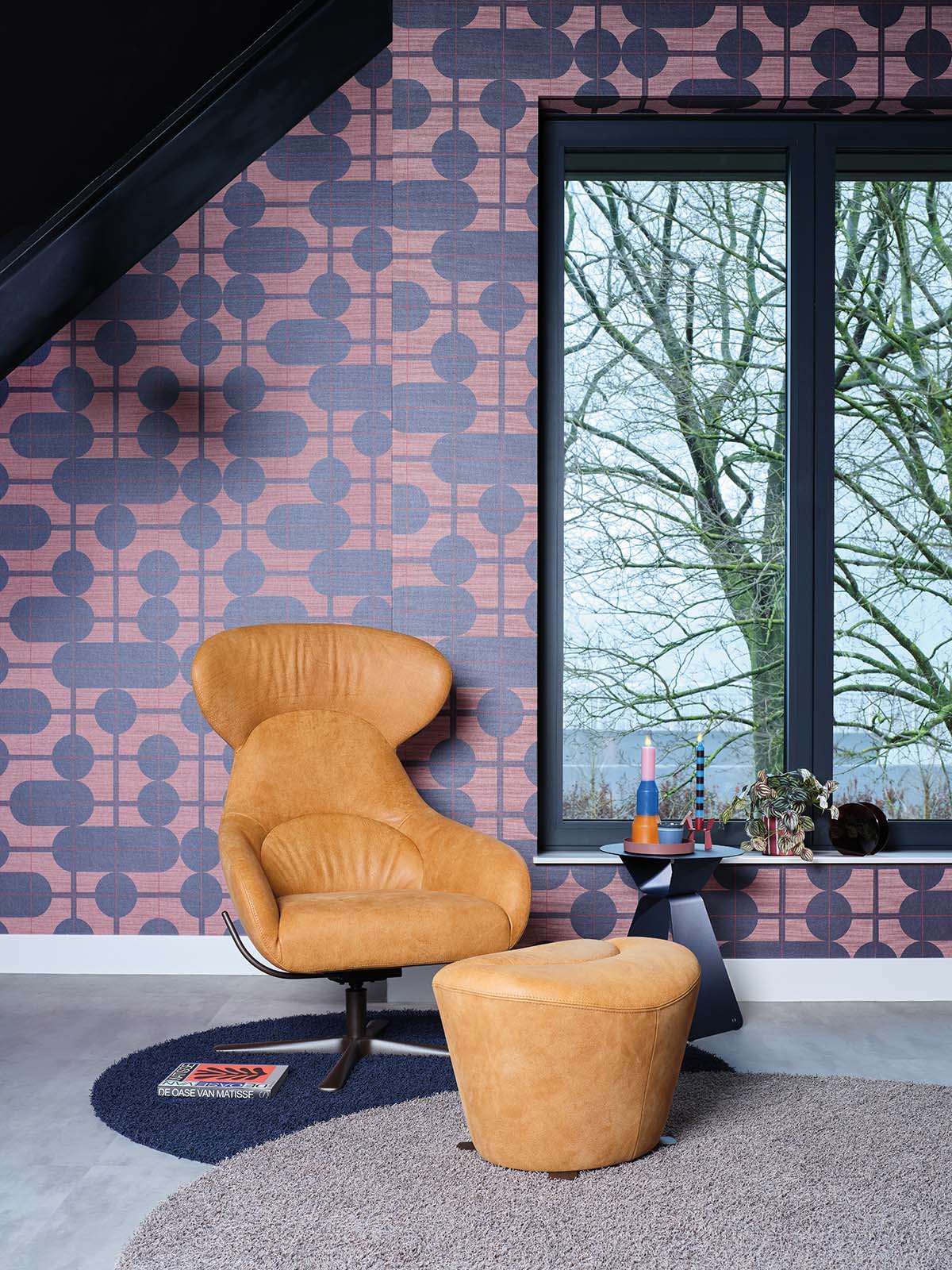 Bert Plantagie Avia fauteuil high met hocker