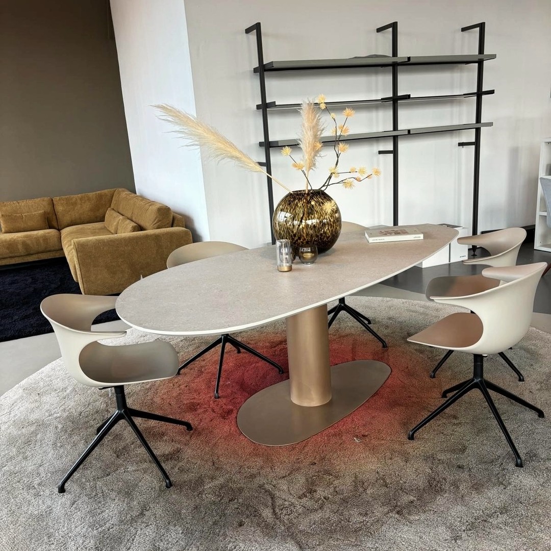 Orfis Kiezel eettafel