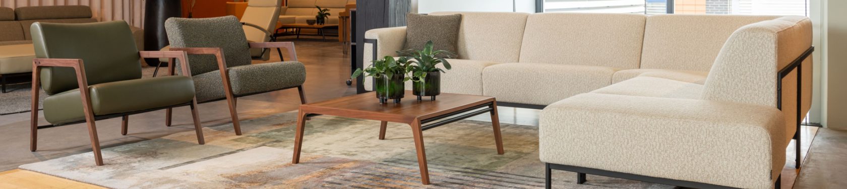 Harvink Fier eettafel rond eiken Banner Image