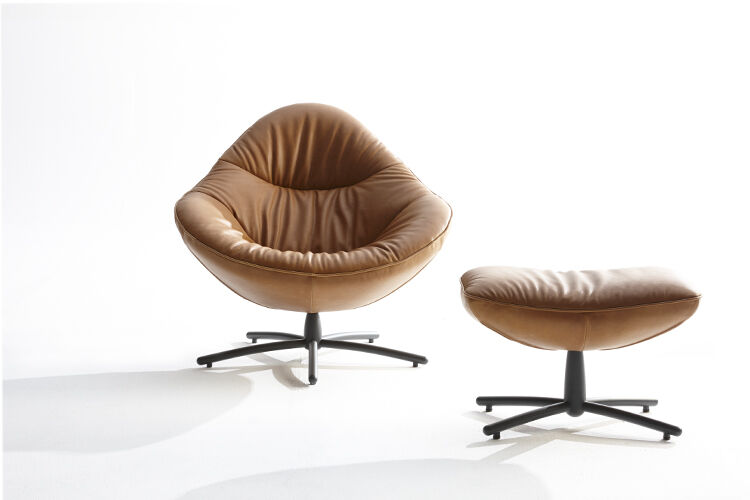 Label van den Berg Hidde fauteuil met pouffe