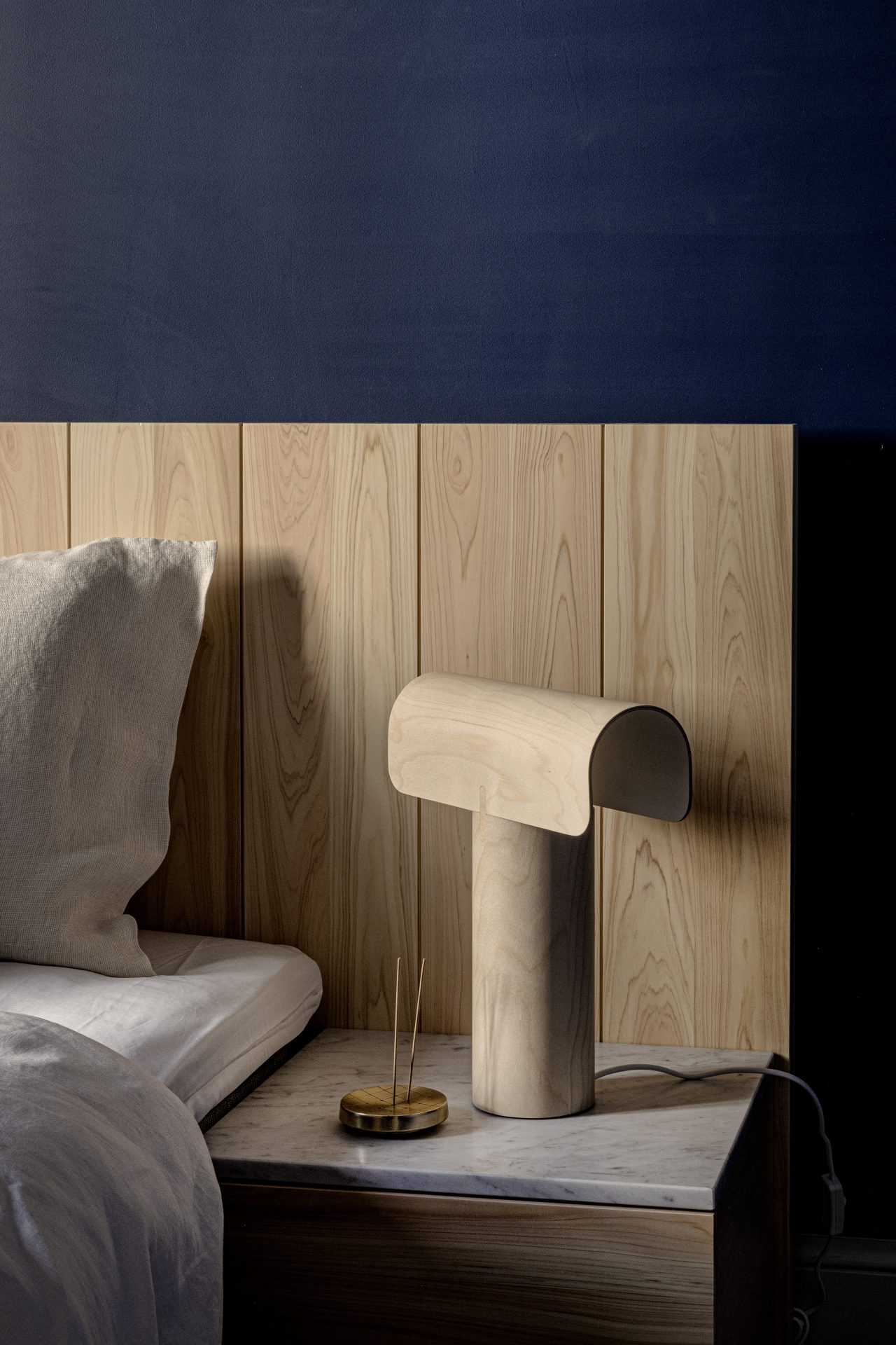 Secto Design Teelo tafellamp berken