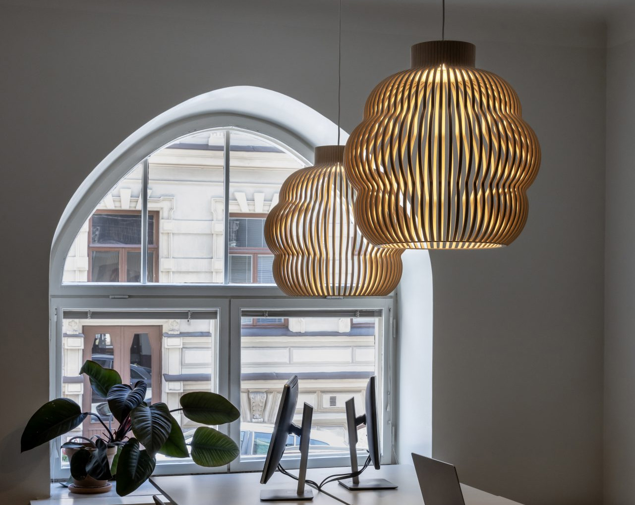 Kumolo hanglamp Secto Design | Hoogebeen Interieur
