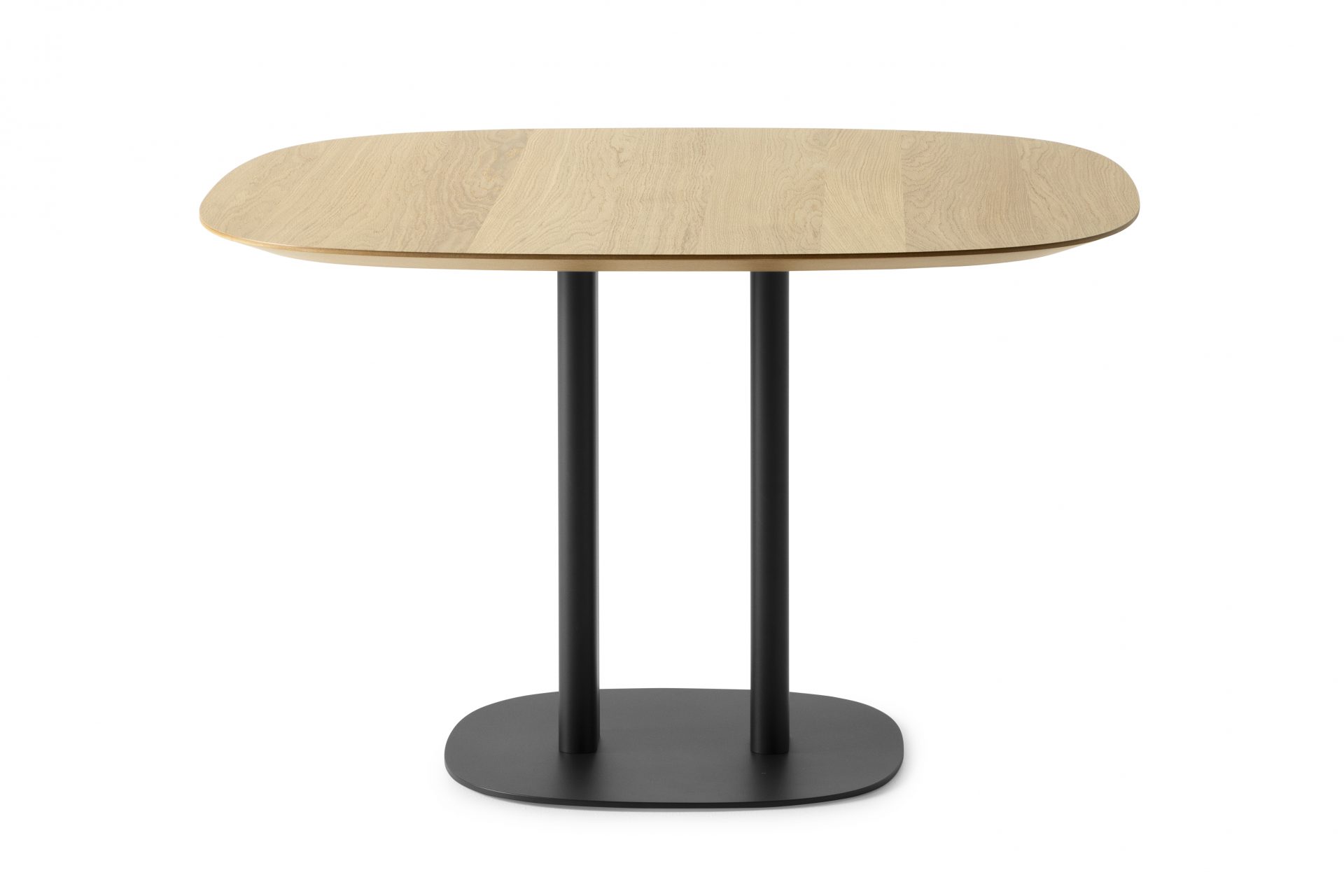 Leolux Taival eettafel vierkant