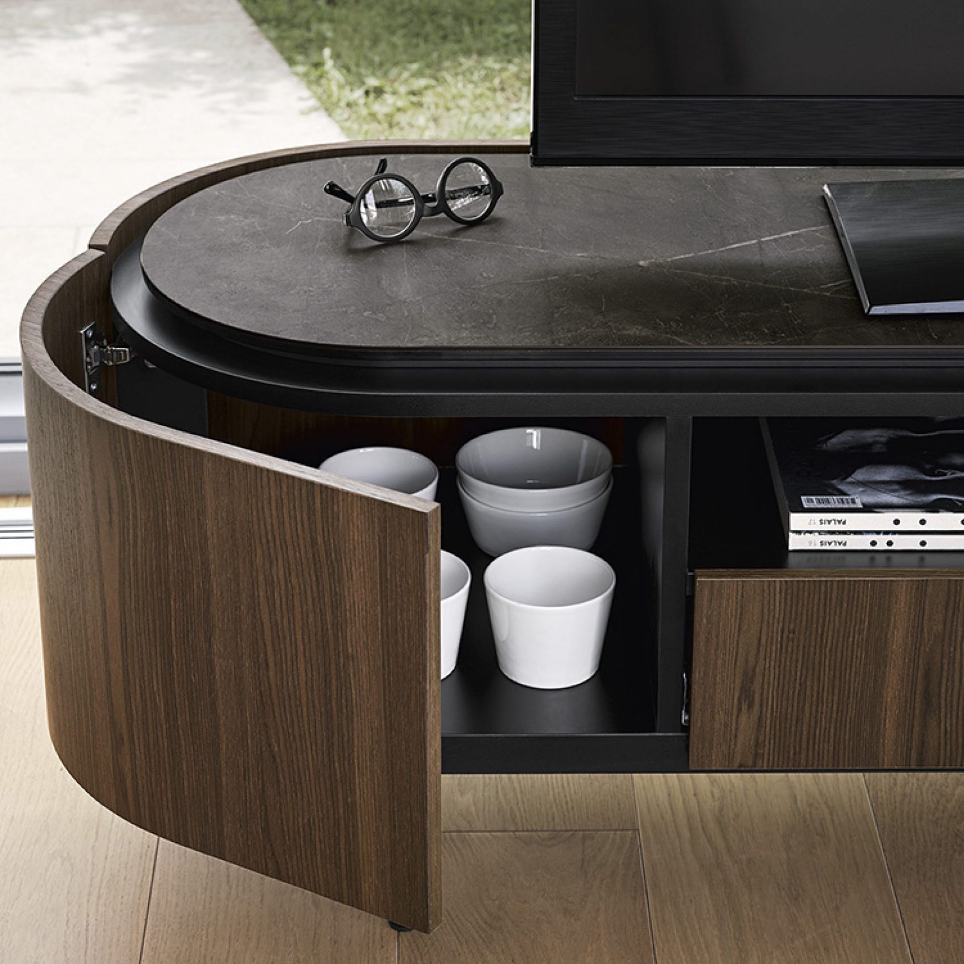 Calligaris Lake tv dressoir met zijladen