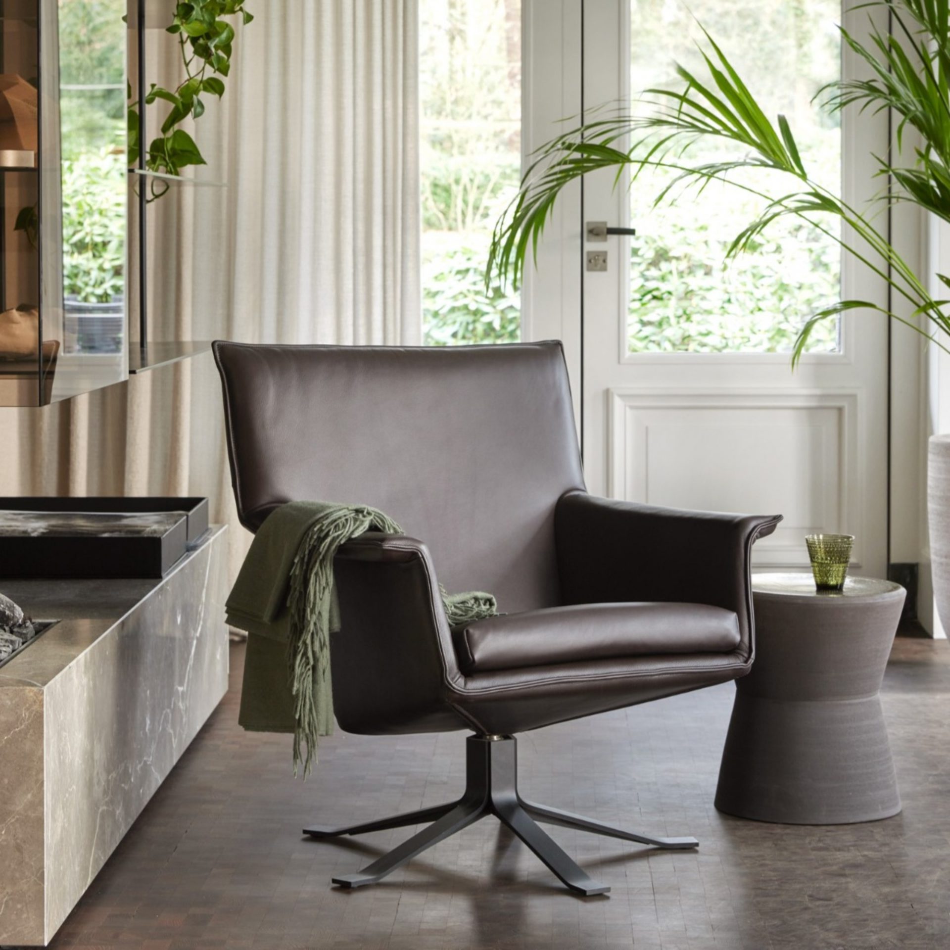 Design On Stock Djenne draaifauteuil