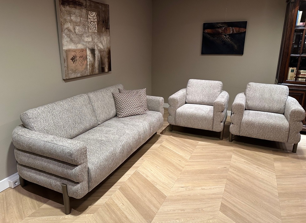 Vidato Silvano bank outlet