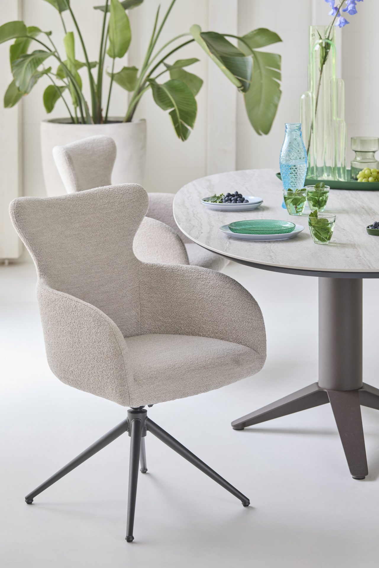 Bert Plantagie Nio Statief eetkamerfauteuil stof