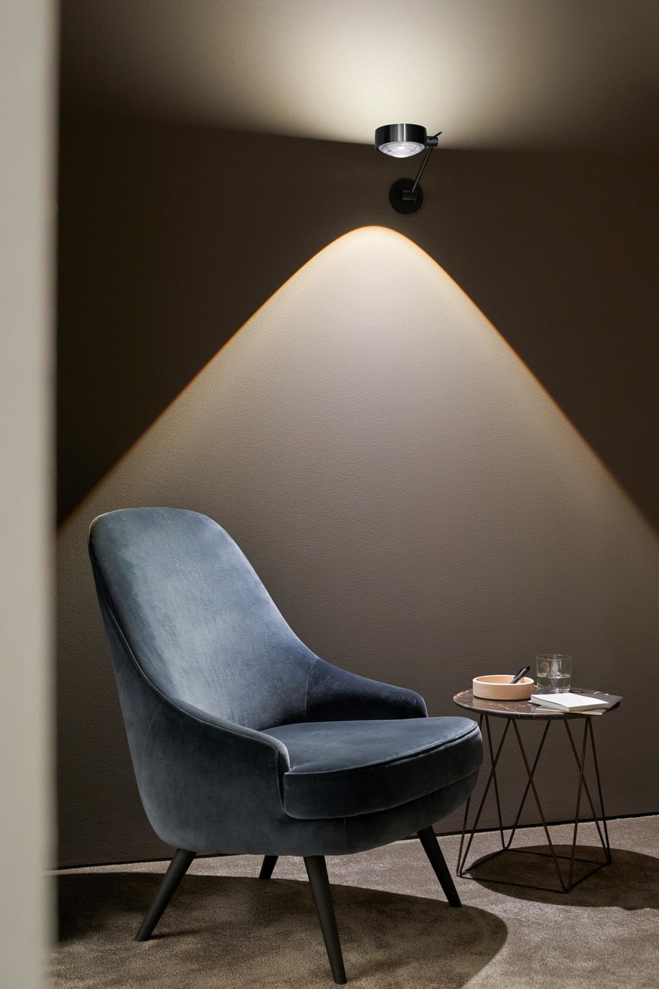 Occhio Sento letto wandlamp aan muur Occhio Sento letto wandlamp aan muur