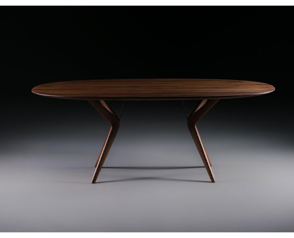 Artisan Lakri ovale tafel notenhout | Hoogebeen Interieur