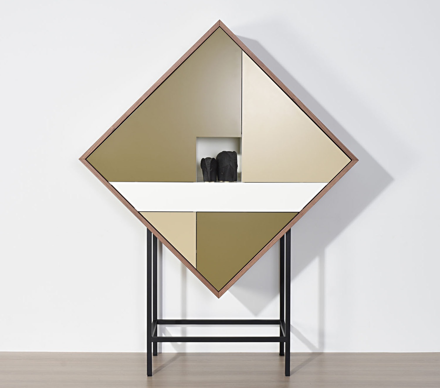 Castelijn Rhombic design kast