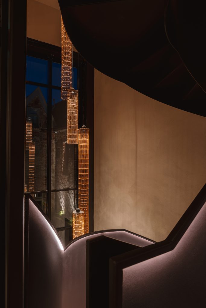 Jacco Maris Needles and Pins suspension lamp