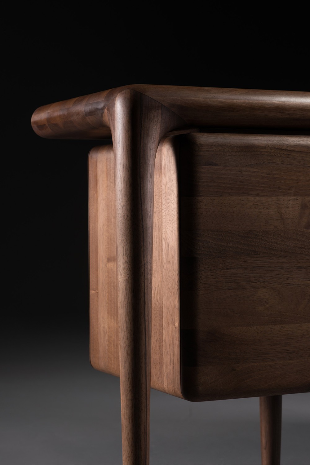 Artisan Latus sideboard met afgeronde lijnen