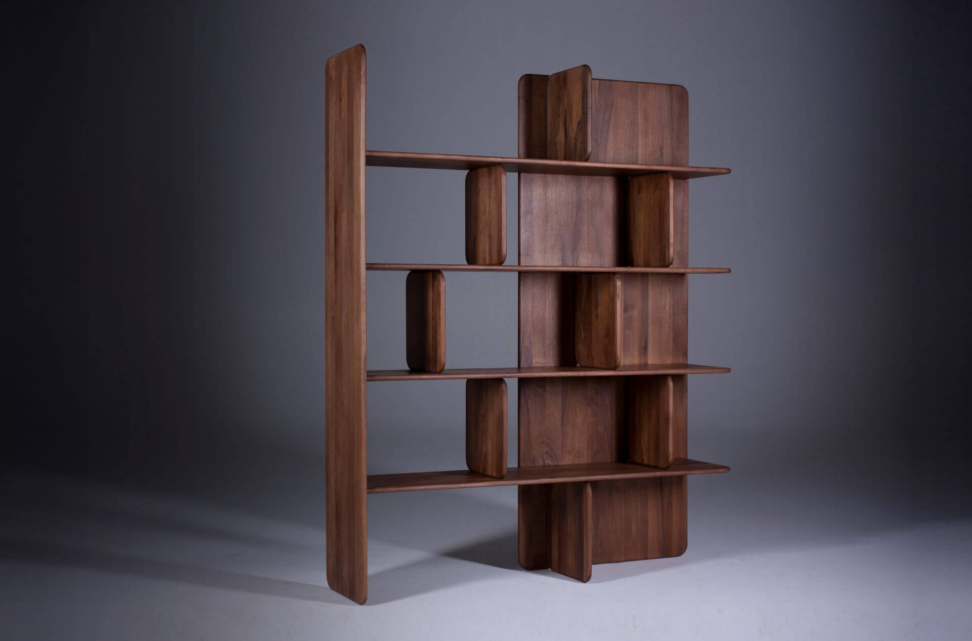 Artisan design Soft shelf 5 boekenkast noten Artisan design Soft shelf boekenkast noten