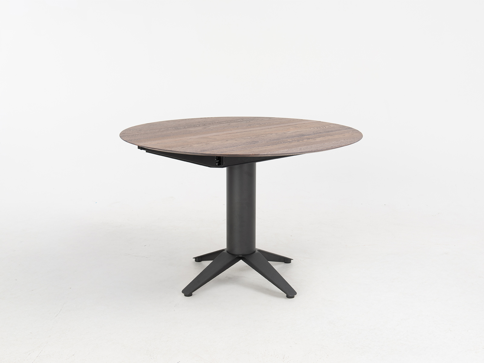 Bert Plantagie Bloom ronde eiken eettafel Bert Plantagie Bloom ronde eettafel