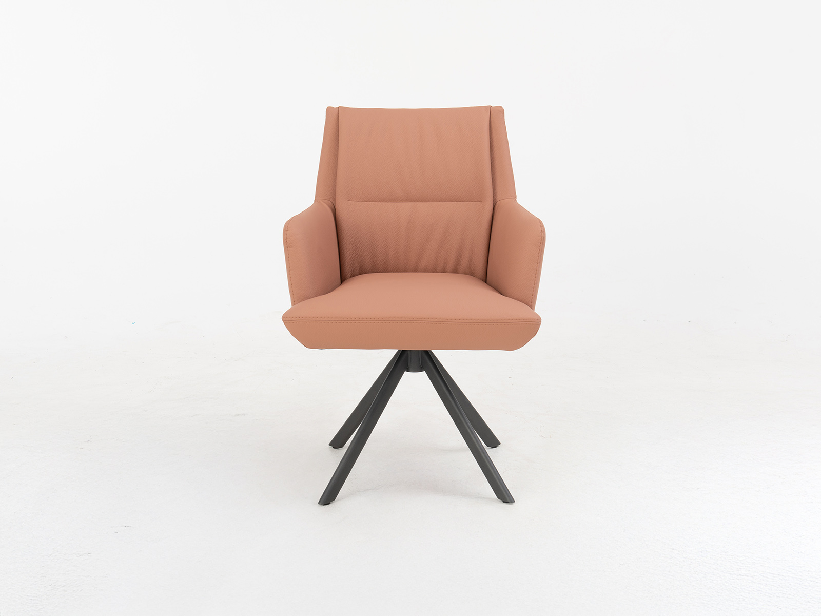 Bert Plantagie Rosie eetkamerfauteuil met gesloten arm vooraanzicht Bert Plantagie Rosie eetkamerfauteuil met gesloten arm
