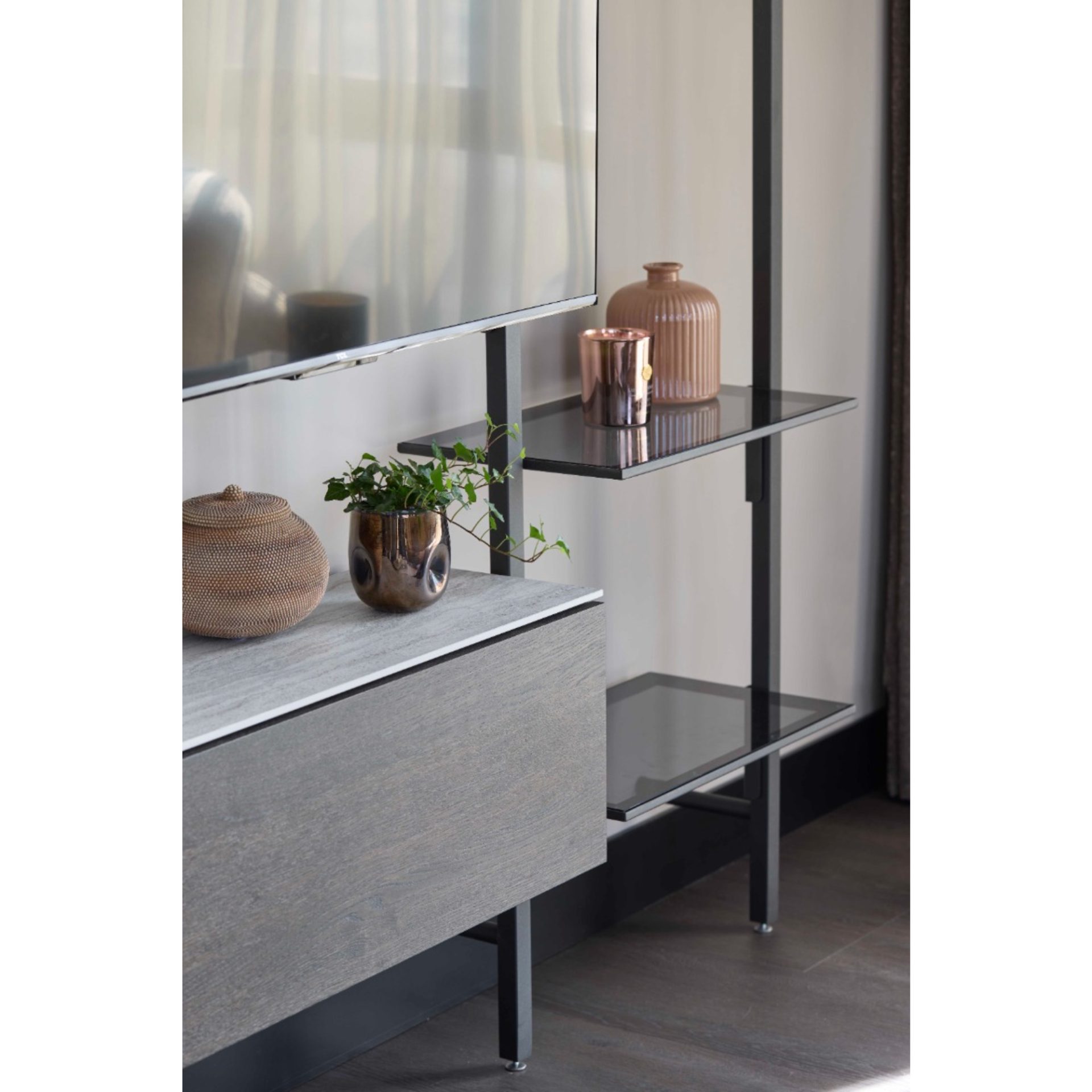 Bert Plantagie stripe wandkast