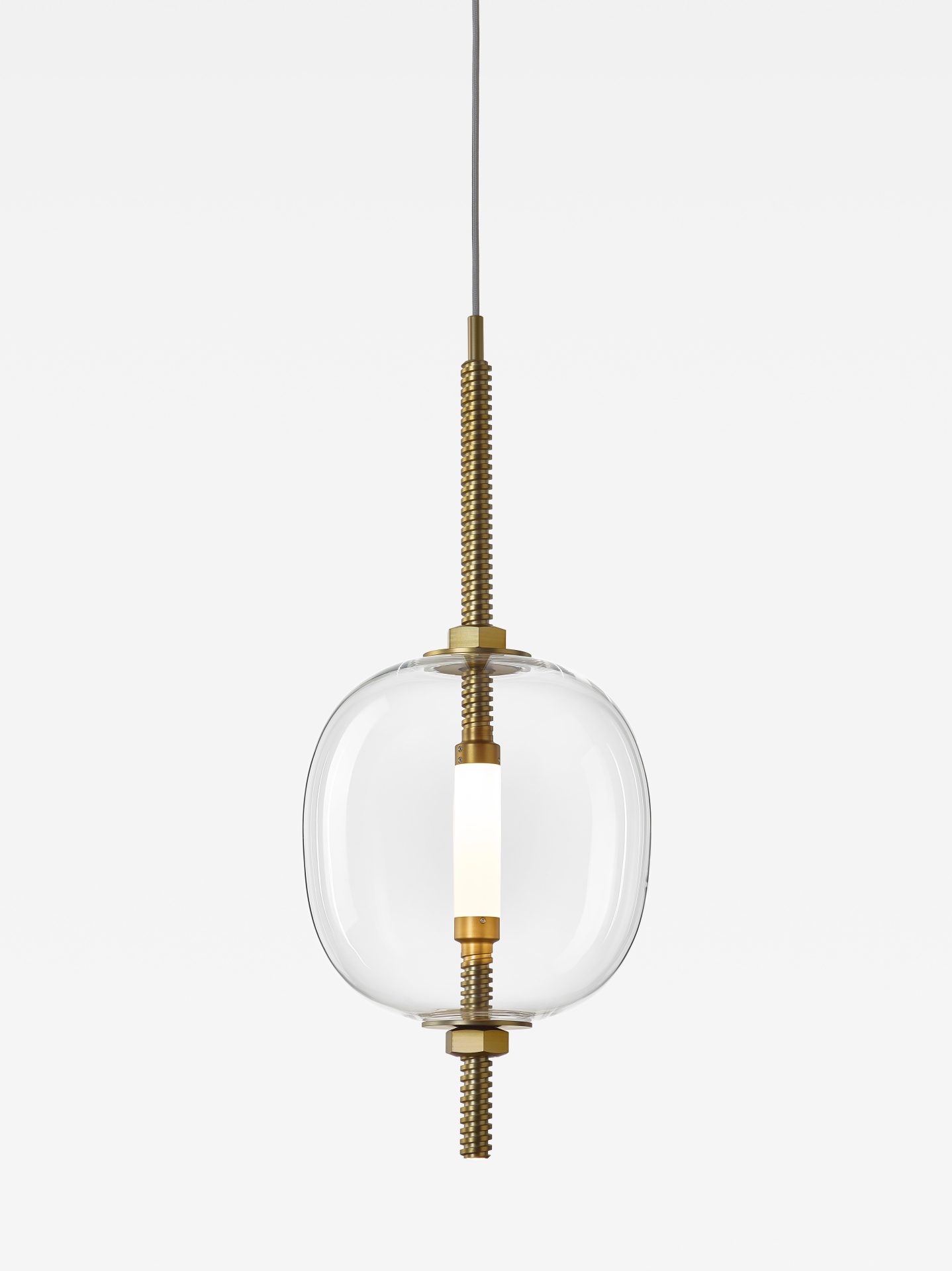 Under Pressure Vertical More – transparant glas Brokis Under Pressure Vertical More PC1389 hanglamp in helder transparant glas met geborsteld champagnekleurig metaal